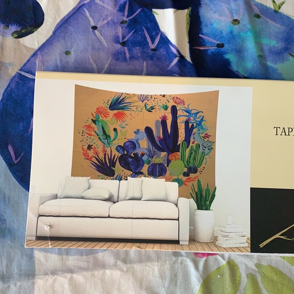 Large Wall tapestry - Picture 4 of 8